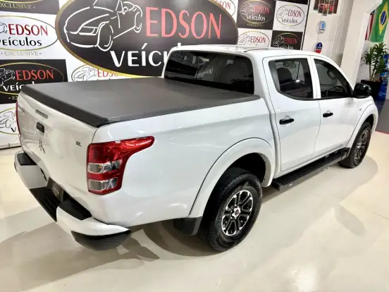 MITSUBISHI-L200 TRITON-2023