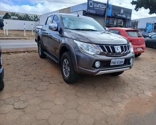 MITSUBISHI L200 TRITON 2.4 16V TURBO DIESEL SPORT GLS CD 4P 4X4 AUTOMÁTICO MITSUBISHI L200 TRITON 2.4 16V TURBO DIESEL SPORT GLS CD 4P 4X4 AUTOMÁTICO