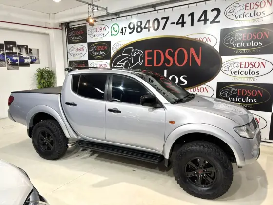 MITSUBISHI L200 TRITON 3.2 HPE 4X4 CD 16V TURBO INTERCOOLER DIESEL 4P AUTOMÁTICO MITSUBISHI L200 TRITON 3.2 HPE 4X4 CD 16V TURBO INTERCOOLER DIESEL 4P AUTOMÁTICO