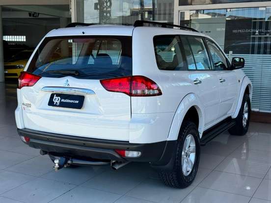 MITSUBISHI-PAJERO FULL-2015