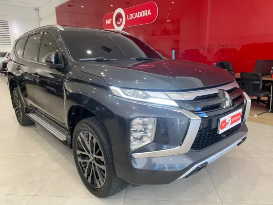 MITSUBISHI PAJERO SPORT 2.4 16V MIVEC TURBO DIESEL LEGEND AWD AUTOMÁTICO MITSUBISHI PAJERO SPORT 2.4 16V MIVEC TURBO DIESEL LEGEND AWD AUTOMÁTICO