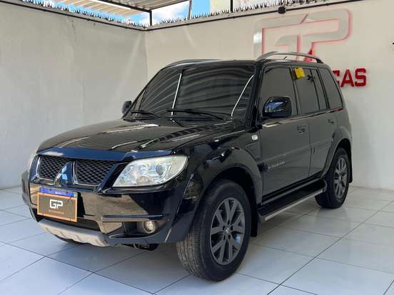 MITSUBISHI-PAJERO TR4-2013