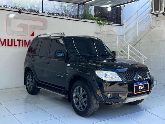 MITSUBISHI-PAJERO TR4-2013