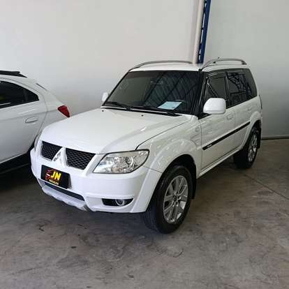 MITSUBISHI-PAJERO TR4-2011
