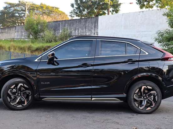 MITSUBISHI-ECLIPSE CROSS-1.5 MIVEC TURBO GASOLINA HPE BLACK CVT MITSUBISHI-ECLIPSE CROSS-2025