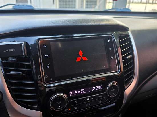 MITSUBISHI-L200 TRITON-2.4 16V TURBO DIESEL SPORT HPE TOP CD 4P 4X4 AUTOMÁTICO MITSUBISHI-L200 TRITON-2018