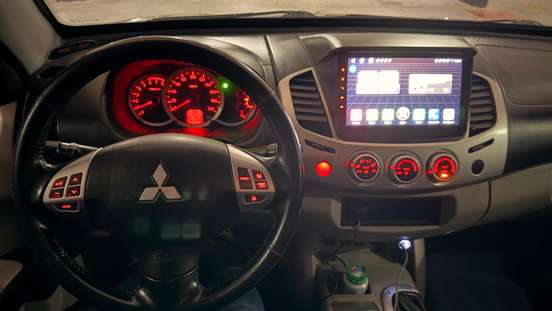MITSUBISHI-L200 TRITON-2011