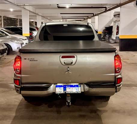 MITSUBISHI-L200 TRITON-2011