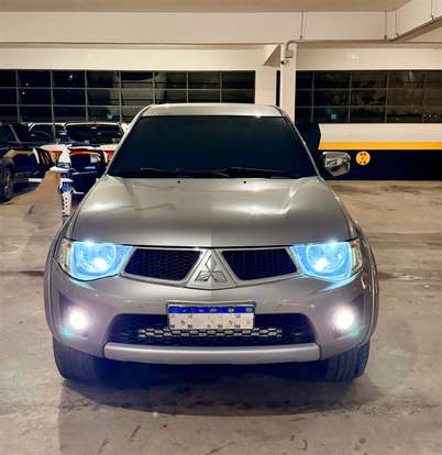 MITSUBISHI-L200 TRITON-2011