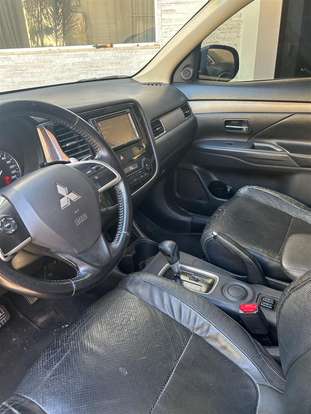 MITSUBISHI-OUTLANDER-2.0 16V GASOLINA 4P AUTOMÁTICO MITSUBISHI-OUTLANDER-2014