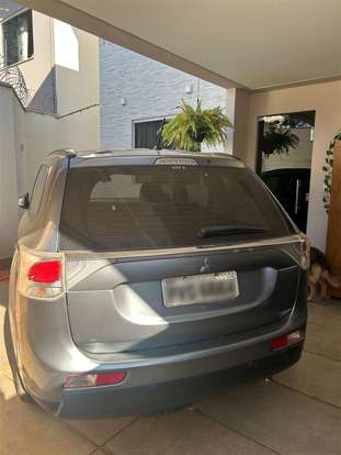 MITSUBISHI-OUTLANDER-2014