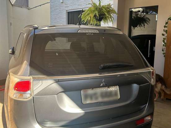 MITSUBISHI-OUTLANDER-2.0 16V GASOLINA 4P AUTOMÁTICO MITSUBISHI-OUTLANDER-2014