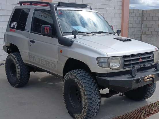 MITSUBISHI-PAJERO-3.0 GLS 4X4 V6 24V GASOLINA 2P MANUAL MITSUBISHI-PAJERO-1998
