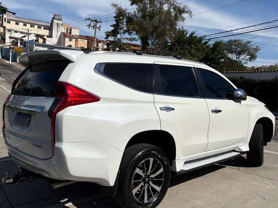 MITSUBISHI-PAJERO SPORT-2.4 16V MIVEC TURBO DIESEL HPE AWD AUTOMÁTICO MITSUBISHI-PAJERO SPORT-2019