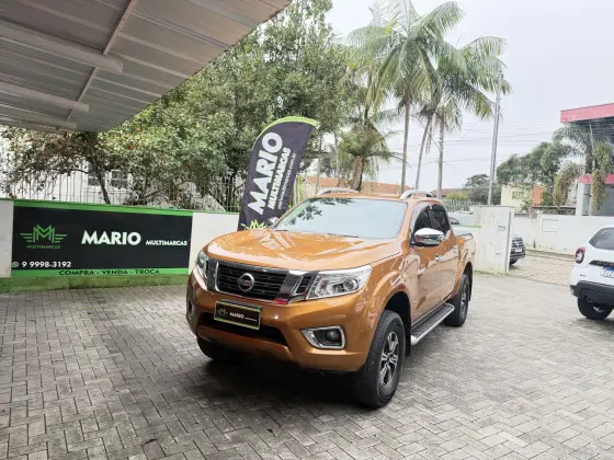 NISSAN FRONTIER 2.3 16V TURBO DIESEL LE CD 4X4 AUTOMÁTICO NISSAN FRONTIER 2.3 16V TURBO DIESEL LE CD 4X4 AUTOMÁTICO
