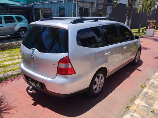 NISSAN-GRAND LIVINA-2010