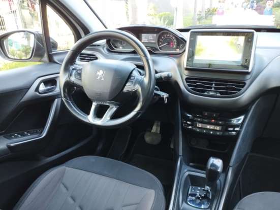 PEUGEOT-2008-2019