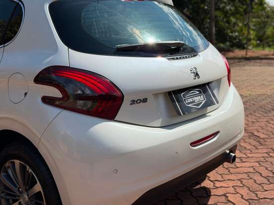 PEUGEOT-208-1.6 GRIFFE 16V FLEX 4P AUTOMÁTICO PEUGEOT-208-2018
