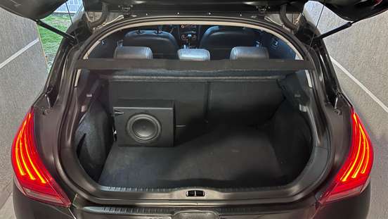 PEUGEOT-308-2017