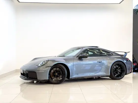 PORSCHE 911 3.6 24V H6 T-HYBRID CARRERA GTS PDK PORSCHE 911 3.6 24V H6 T-HYBRID CARRERA GTS PDK