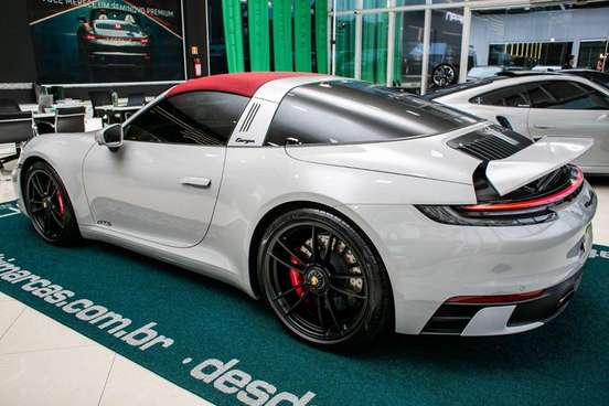 PORSCHE-911-2023