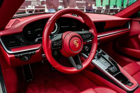 PORSCHE-911-2023