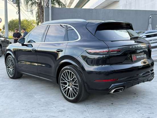 PORSCHE-CAYENNE-2019