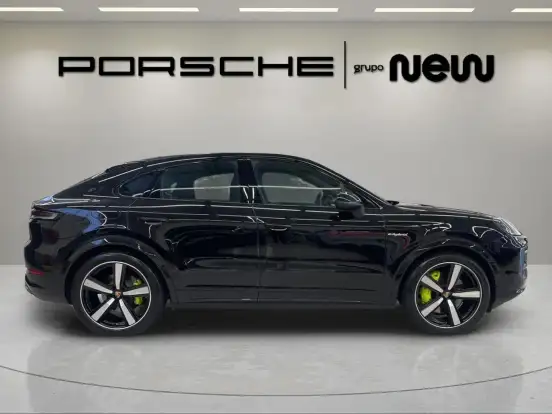 PORSCHE-CAYENNE-2025