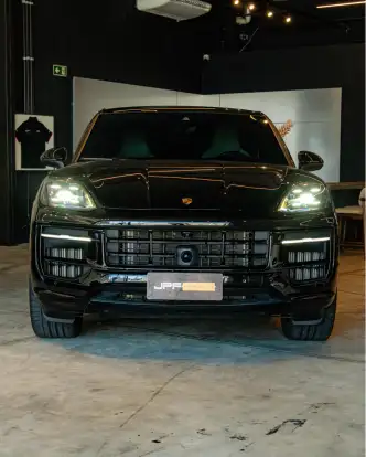 PORSCHE-CAYENNE-2025