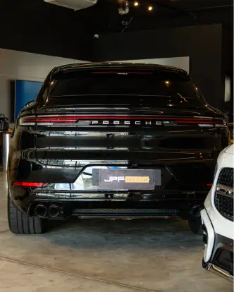 PORSCHE-CAYENNE-2025