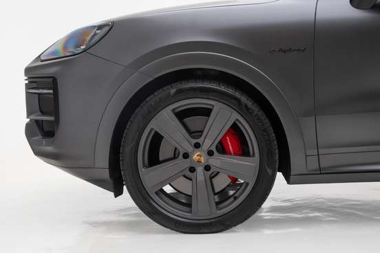 PORSCHE-CAYENNE-2024