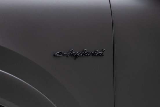 PORSCHE-CAYENNE-2024