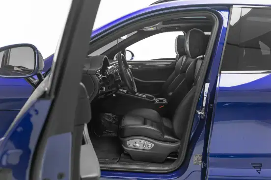 PORSCHE-MACAN-2023