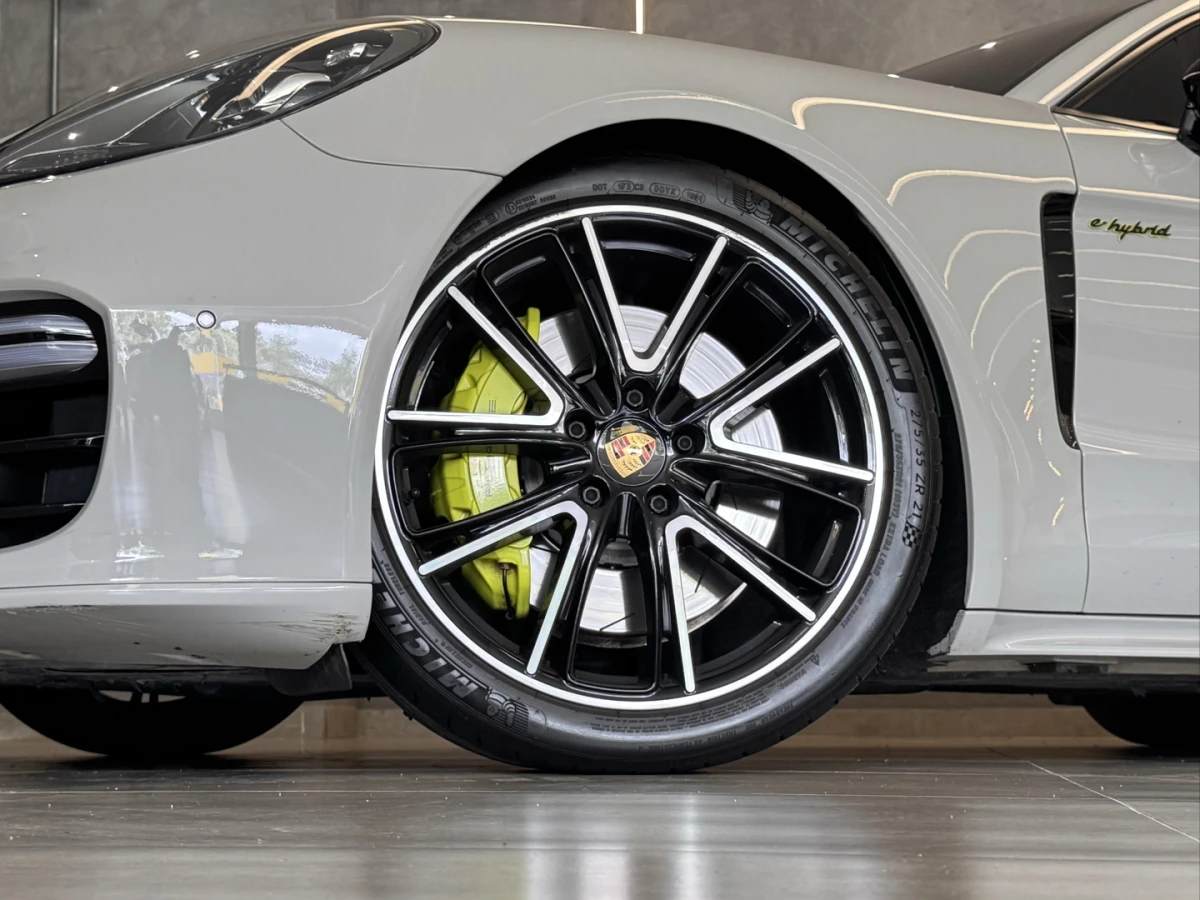 Porsche Panamera — foto 8
