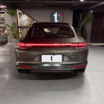 PORSCHE-PANAMERA-2023