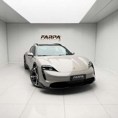 PORSCHE-TAYCAN-2023
