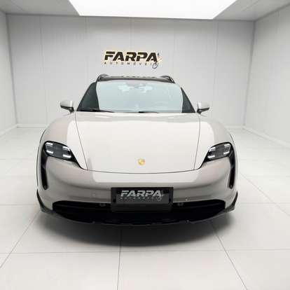 PORSCHE-TAYCAN-2023