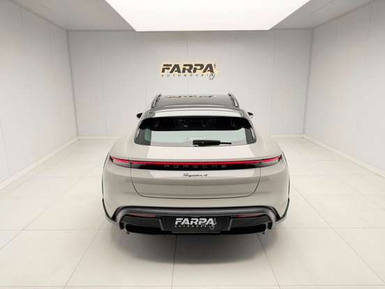 PORSCHE-TAYCAN-2023