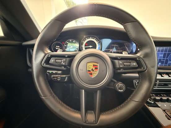 PORSCHE-911-2023