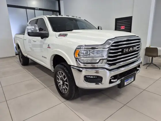 RAM 3500 6.7 I6 TURBO DIESEL LIMITED LONGHORN CD 4X4 AUTOMÁTICO RAM 3500 6.7 I6 TURBO DIESEL LIMITED LONGHORN CD 4X4 AUTOMÁTICO