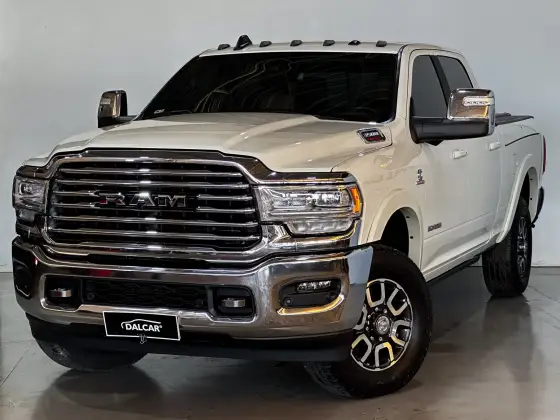 RAM 3500 6.7 I6 TURBO DIESEL LIMITED LONGHORN CD 4X4  AUTOMÁTICO