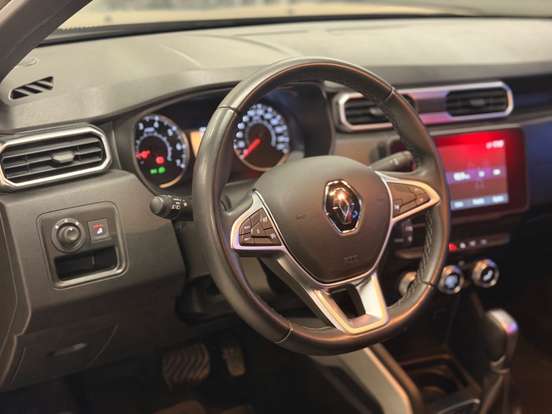 RENAULT-DUSTER-2023