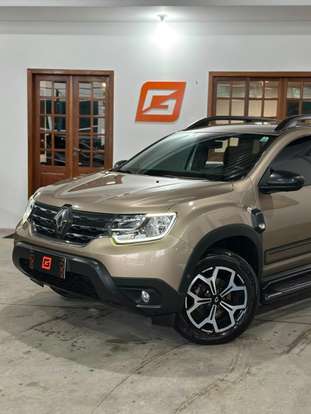 RENAULT-DUSTER-2023