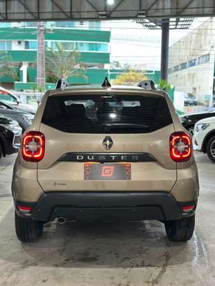 RENAULT-DUSTER-2023