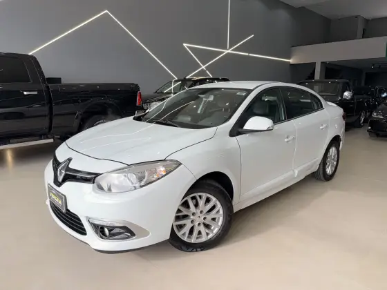 RENAULT FLUENCE 2.0 DYNAMIQUE 16V FLEX 4P AUTOMÁTICO RENAULT FLUENCE 2.0 DYNAMIQUE 16V FLEX 4P AUTOMÁTICO