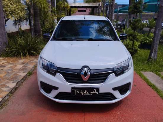RENAULT-LOGAN-2021