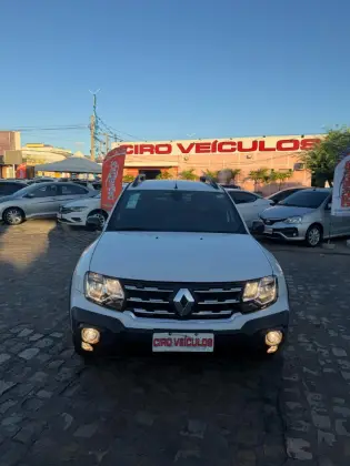 RENAULT OROCH 1.3 TCE FLEX OUTSIDER X-TRONIC RENAULT OROCH 1.3 TCE FLEX OUTSIDER X-TRONIC