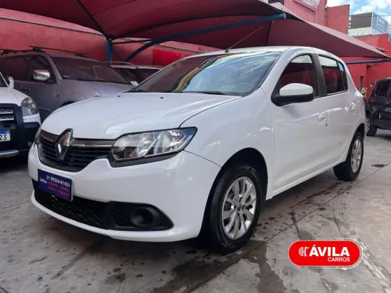 RENAULT SANDERO 1.0 EXPRESSION 16V FLEX 4P MANUAL RENAULT SANDERO 1.0 EXPRESSION 16V FLEX 4P MANUAL