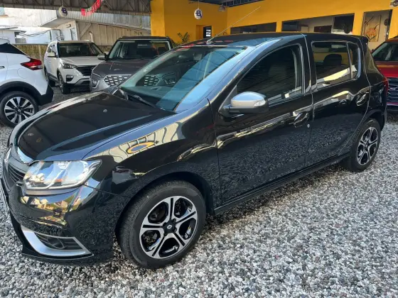 RENAULT SANDERO 1.6 GT LINE LIMITED FLEX 4P MANUAL RENAULT SANDERO 1.6 GT LINE LIMITED FLEX 4P MANUAL