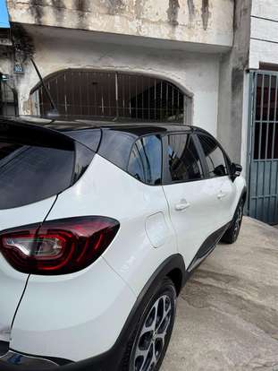 RENAULT-CAPTUR-2021